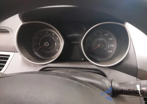 2013 Hyundai Elantra Gls z USA, uszkodzony, nr VIN KMHDH4AE4DU935933